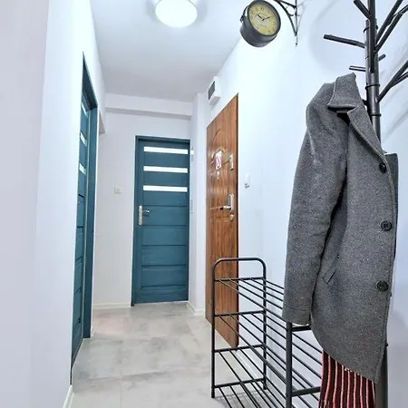 Apartment Modern Green 3 *