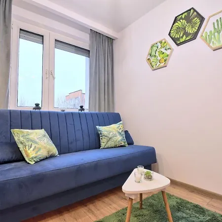 Modern Green 3 Apartment